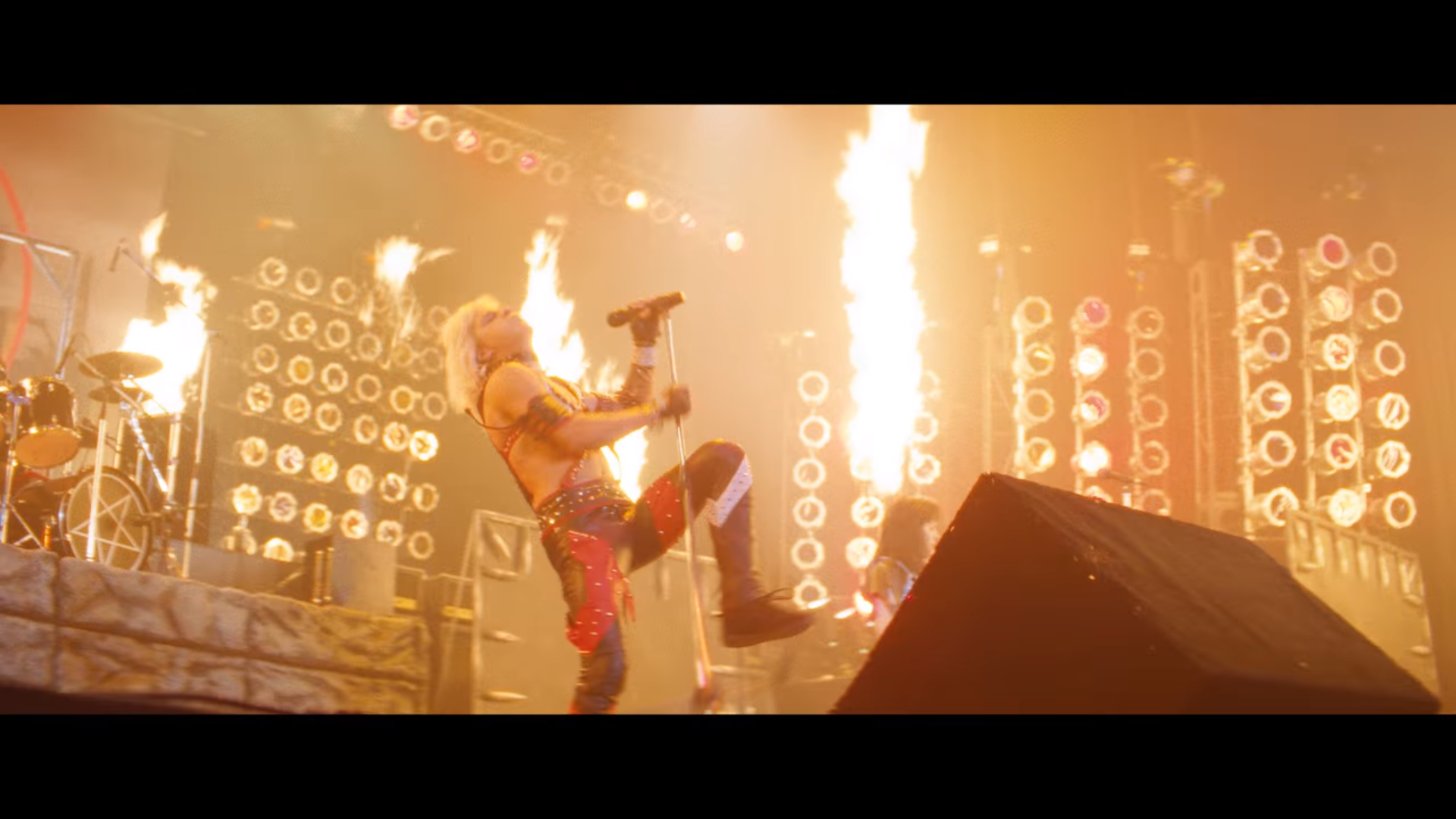 shout to the devil ザ・ダート